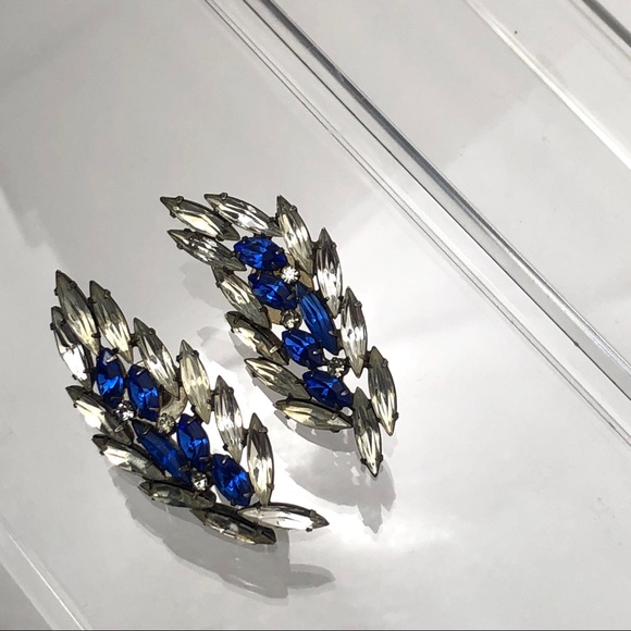 VTG BLUE CLEAR RHINESTONE “WINGED” EARRINGS - Picture 10 of 14